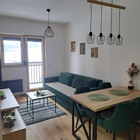 House Apartment *